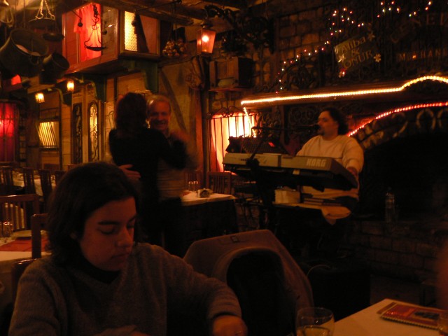 After a nice day spent in a church, we had dinner at an eerie restaurant.