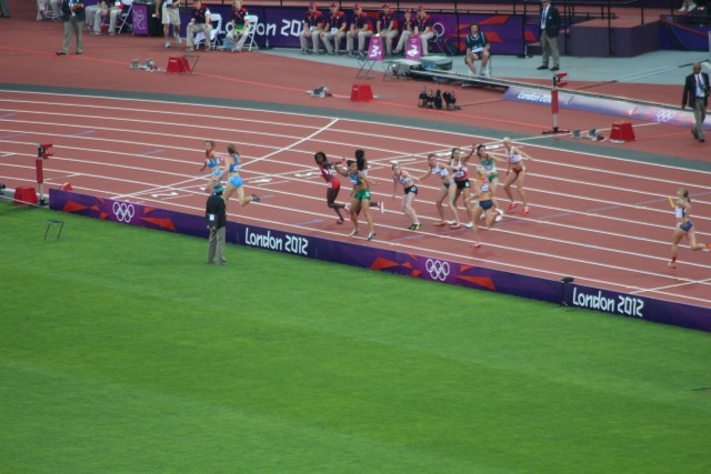 I love track! Tonight we have some awesome events: Women's 4X400 Trials, Men's 4x100 Trials, Women's 5000 Final, Women's 4x100 Final, Women's 1500 Final, Men's 4x400 Final, Women's Hammer Throw Final, and the Men's Pole Vault Final. Here we have the trials of the women's 4x400.