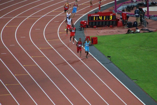 Team USA's lead off in the trials broke his left fibula on the backstretch. He finished the race in 46.1, which is sub par for him but incredible to do on a broken leg. USA hurdle great Angelo Taylor stepped in to run anchor for the US team in the finals.