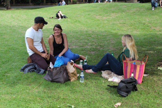 They were kind enough to show me around the neighborhood a bit on Saturday morning. We browsed the local market and then had a picnic lunch in the park.