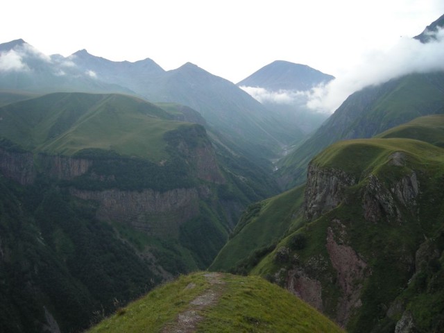 As far as we could tell from our internet research, the border was supposed to be closed to anyone except for Russians, Georgians, Armenians, and Azerbaijanis.