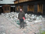 Ed has a degree in Geology and was quite excited to see their collection. They did indeed appear to have every type of mineral in the world. I traded the lady a piece of Lapis Lazuli from Afghanistan for a piece of Lapis Lazuli from Russia.