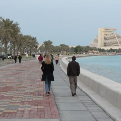 2006-01-28 Doha, Qatar: June and Jason visit me