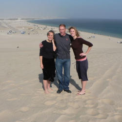 2006-12-26 Doha, Qatar: Mom, Dad and Julie visit